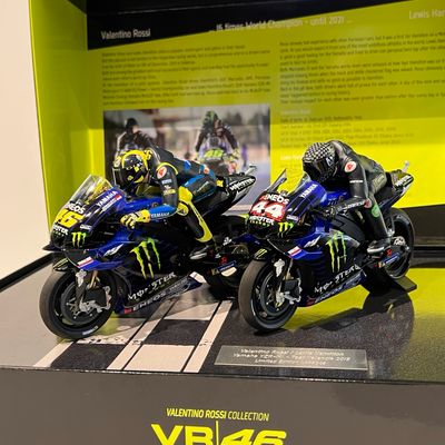 Yamaha YZR-M1 Valentino Rossi / Lewis Hamilton Test Valencia 2019