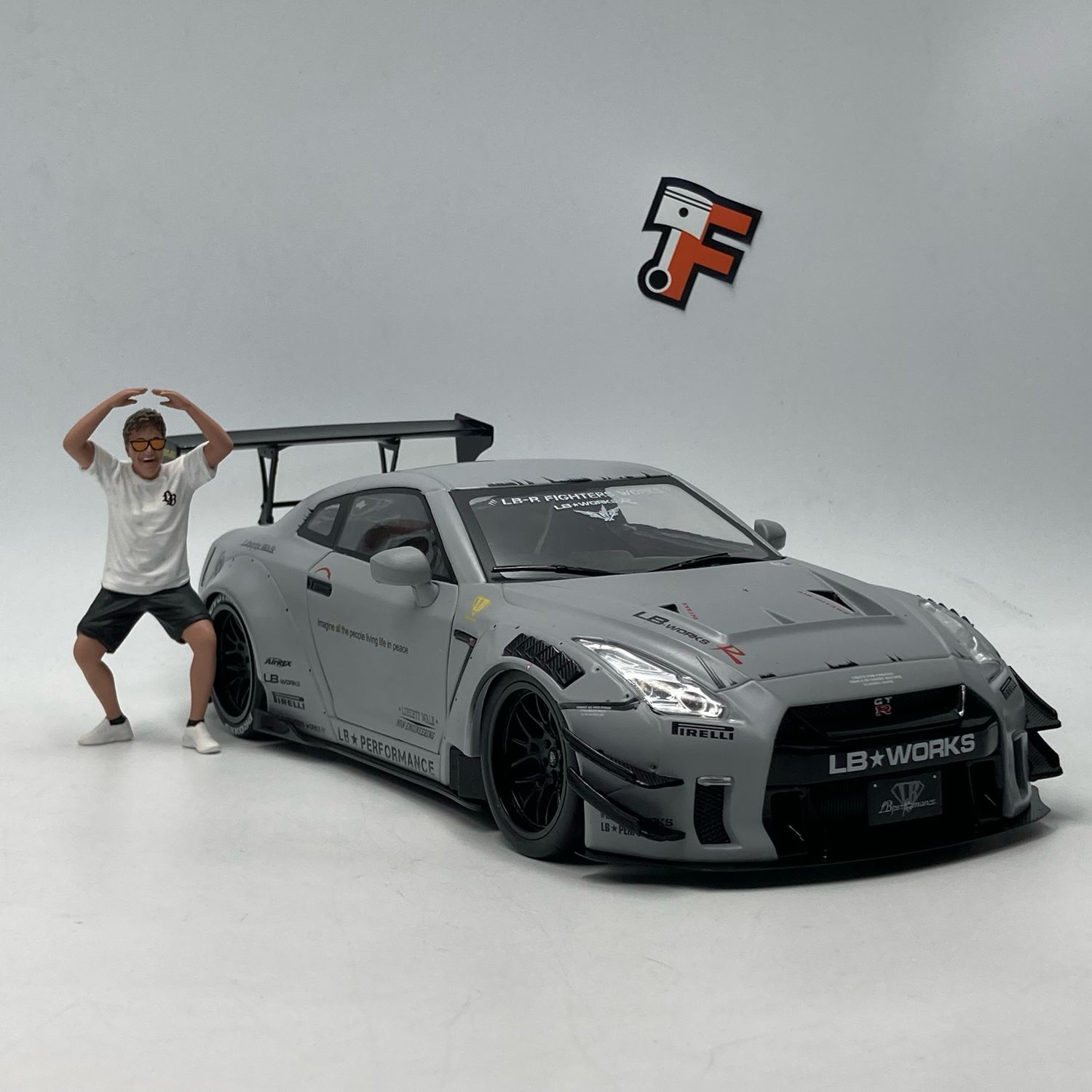 Nissan GT-R (R34) With LBWK Body Kit Fighter Livery 2024 + Kato Figure 1/18 Solido x American Diorama