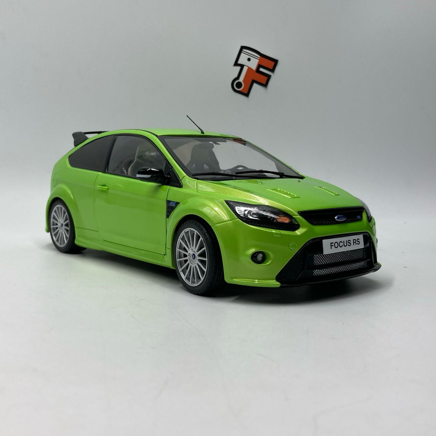Ford Focus RS MK2 Ultimate Green Metallic 2009