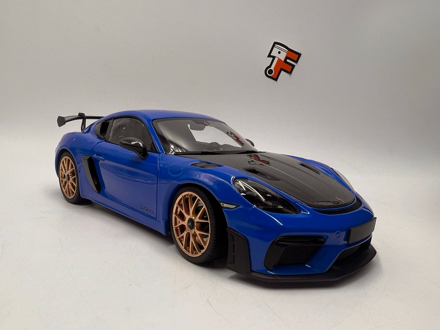Porsche Cayman GT4 RS 2024 - Blue Weissach Package