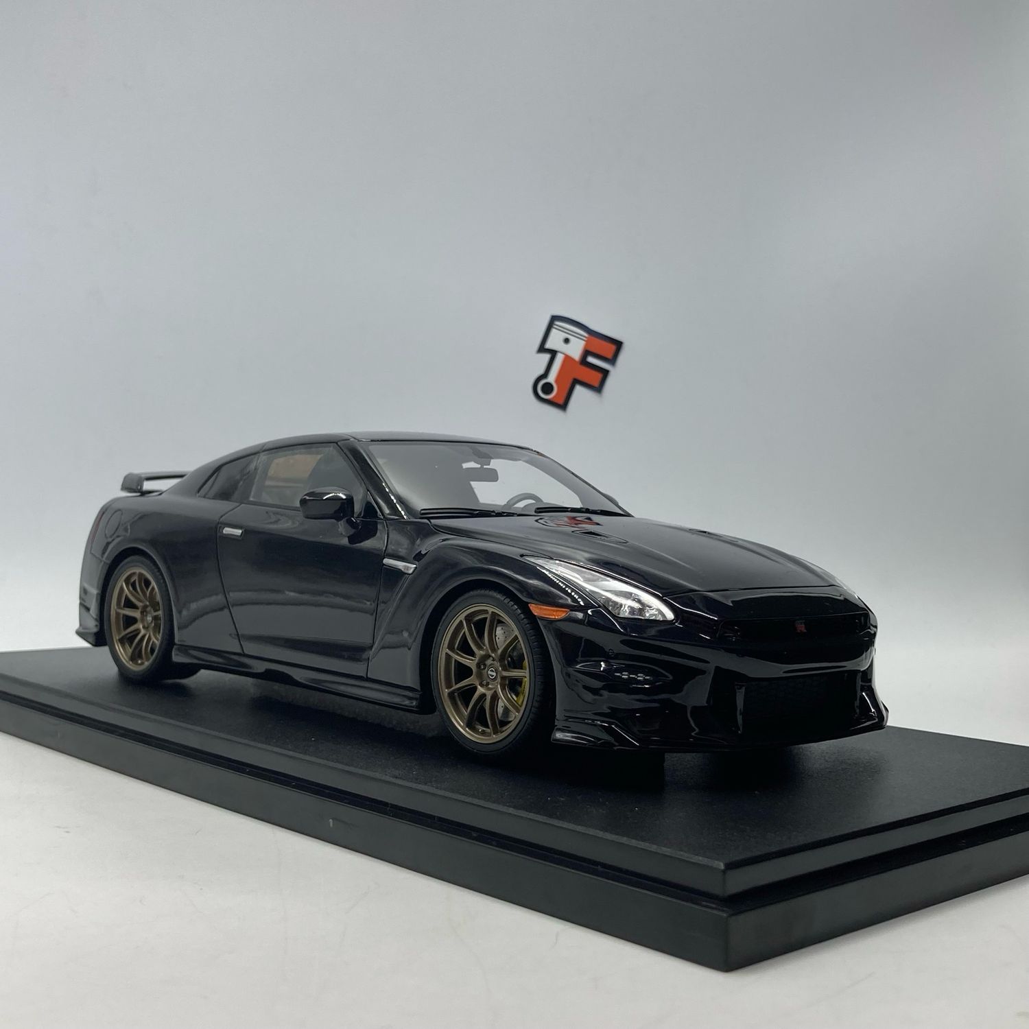 Nissan GT-R spec Takumi Édition Purple 2024