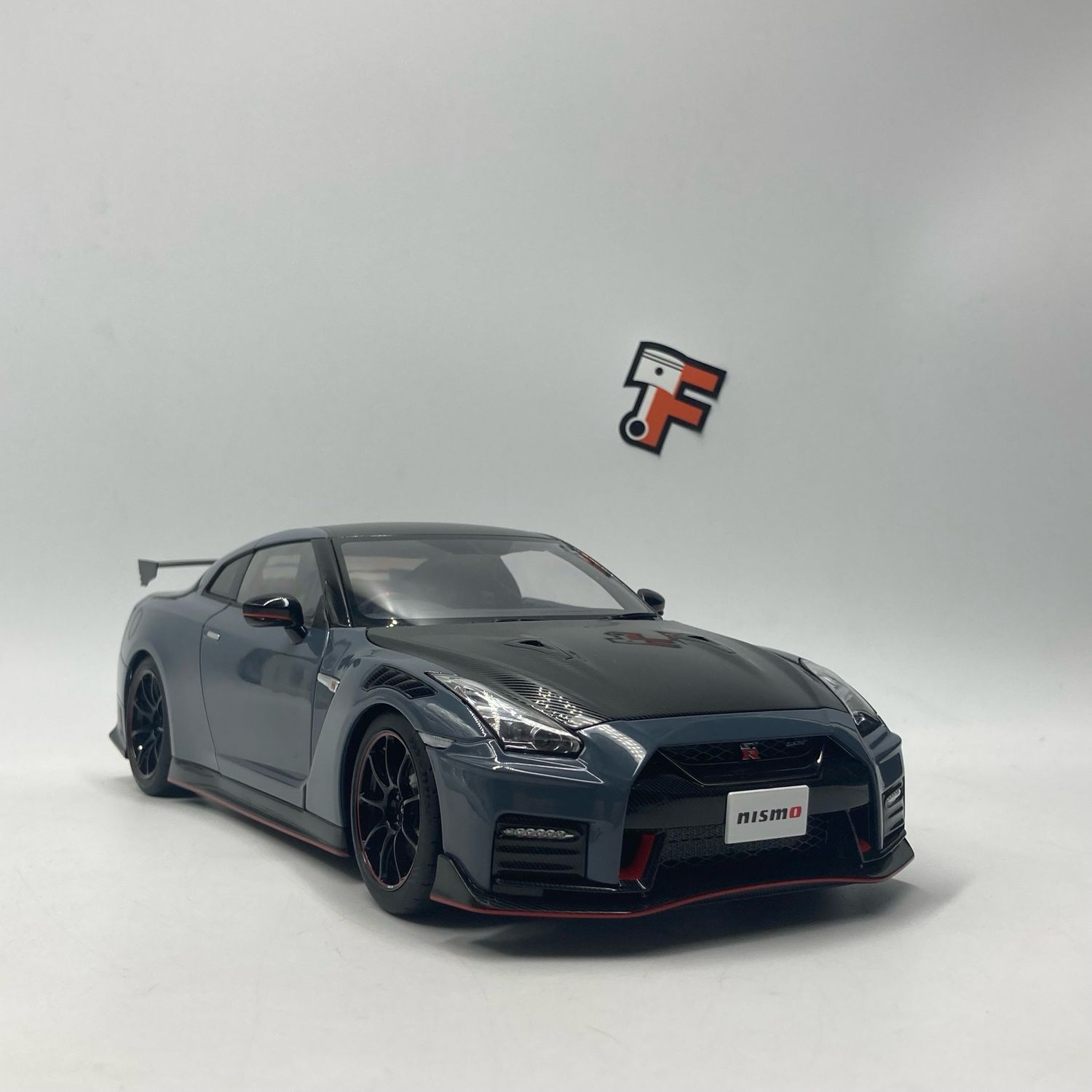 Nissan GT-R (R35) Nismo Spécial Edition Stealth Grey