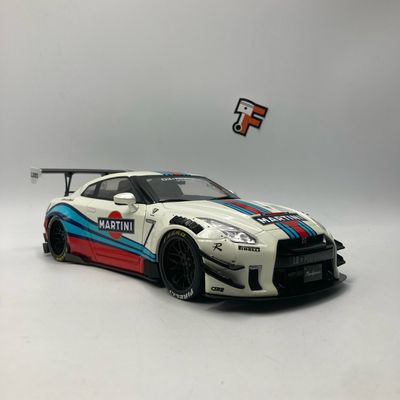 Nissan GT-R (R35) With LBWK Body Kit Type 2.0