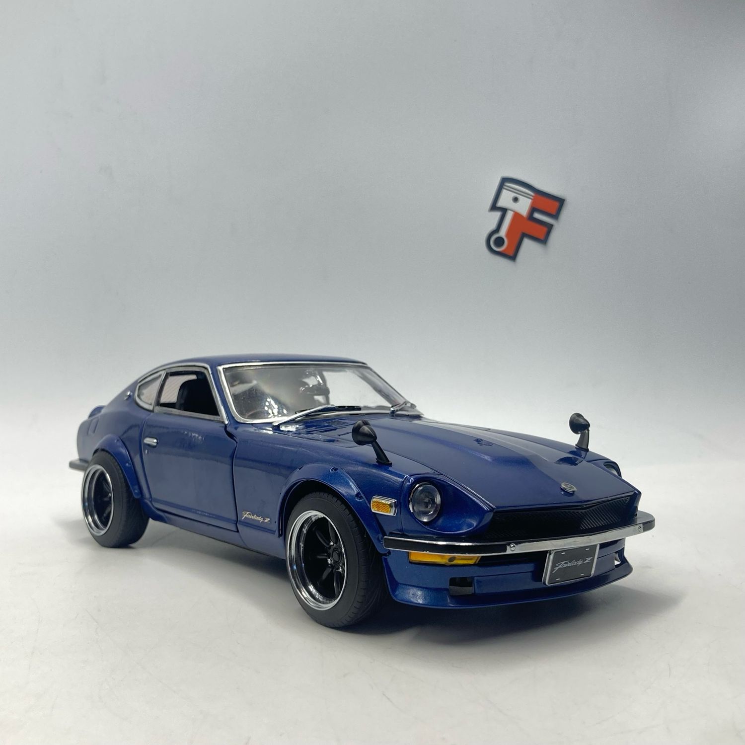 Datsun/Nissan 1971 Fairlady Z (S30) Midnight Blue