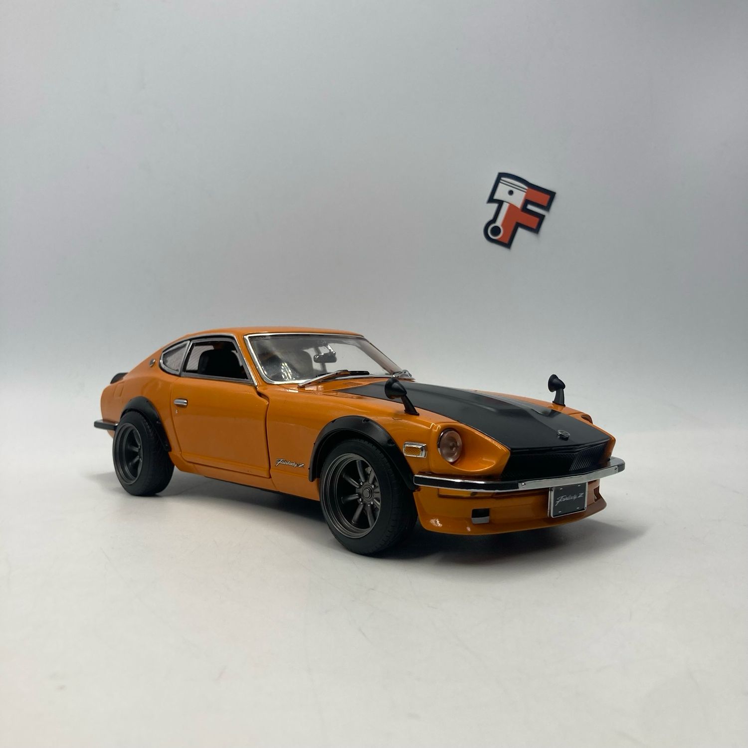 Datsun/Nissan 1971 Fairlady Z (S30) Orange