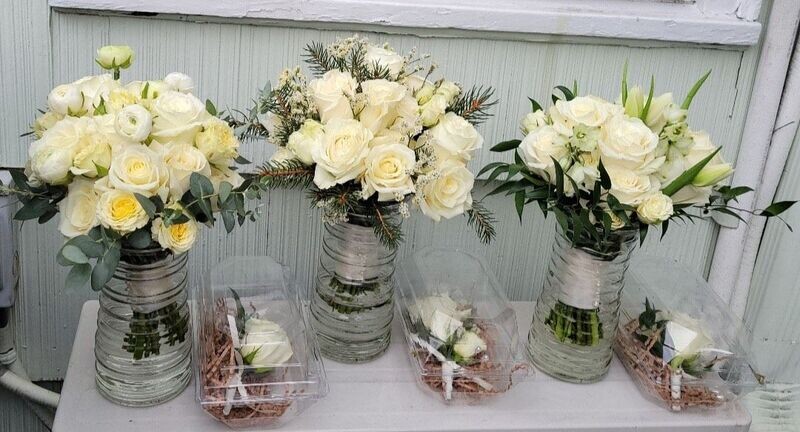 Elopement Elegance: Bouquet & Boutonniere Set