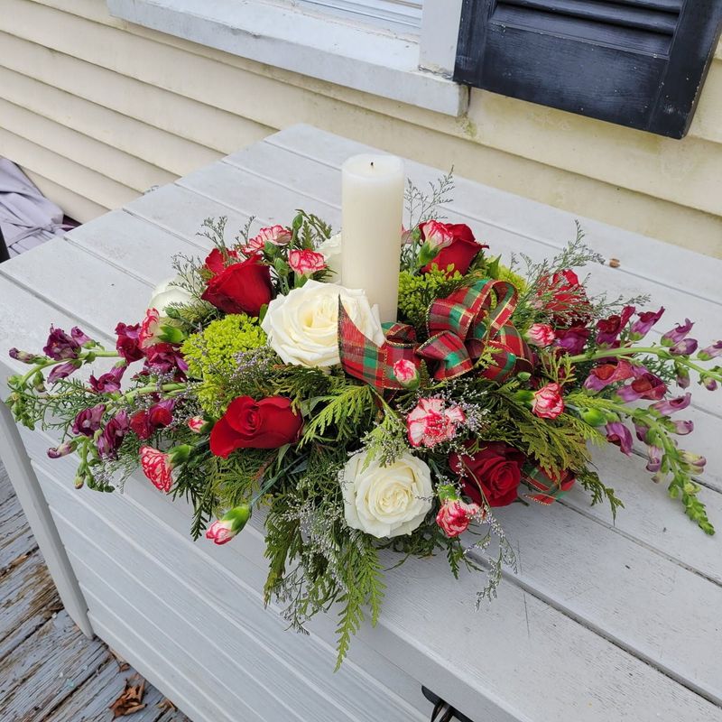 Candle Centerpiece- Medium Size