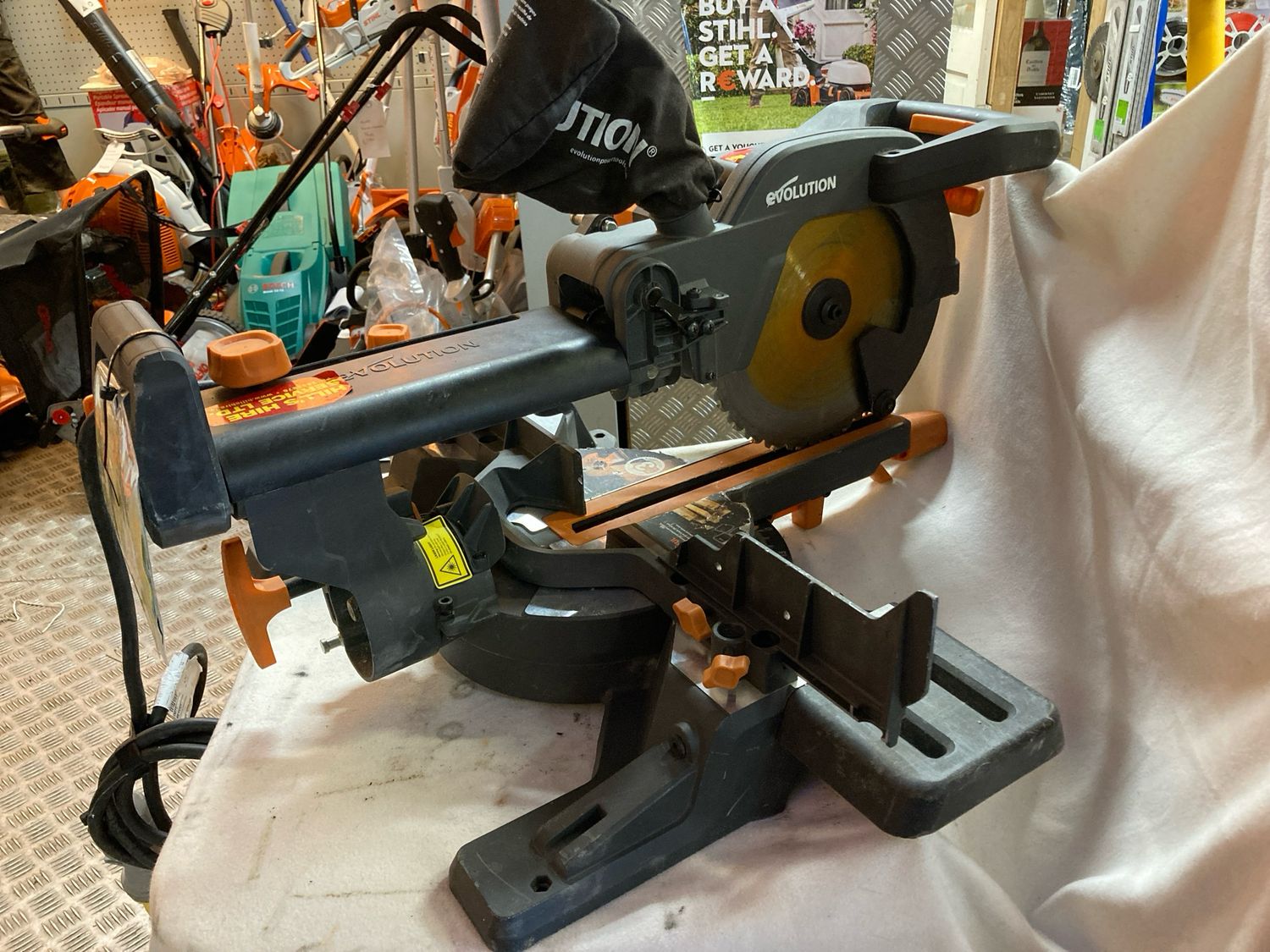 Mitre saw