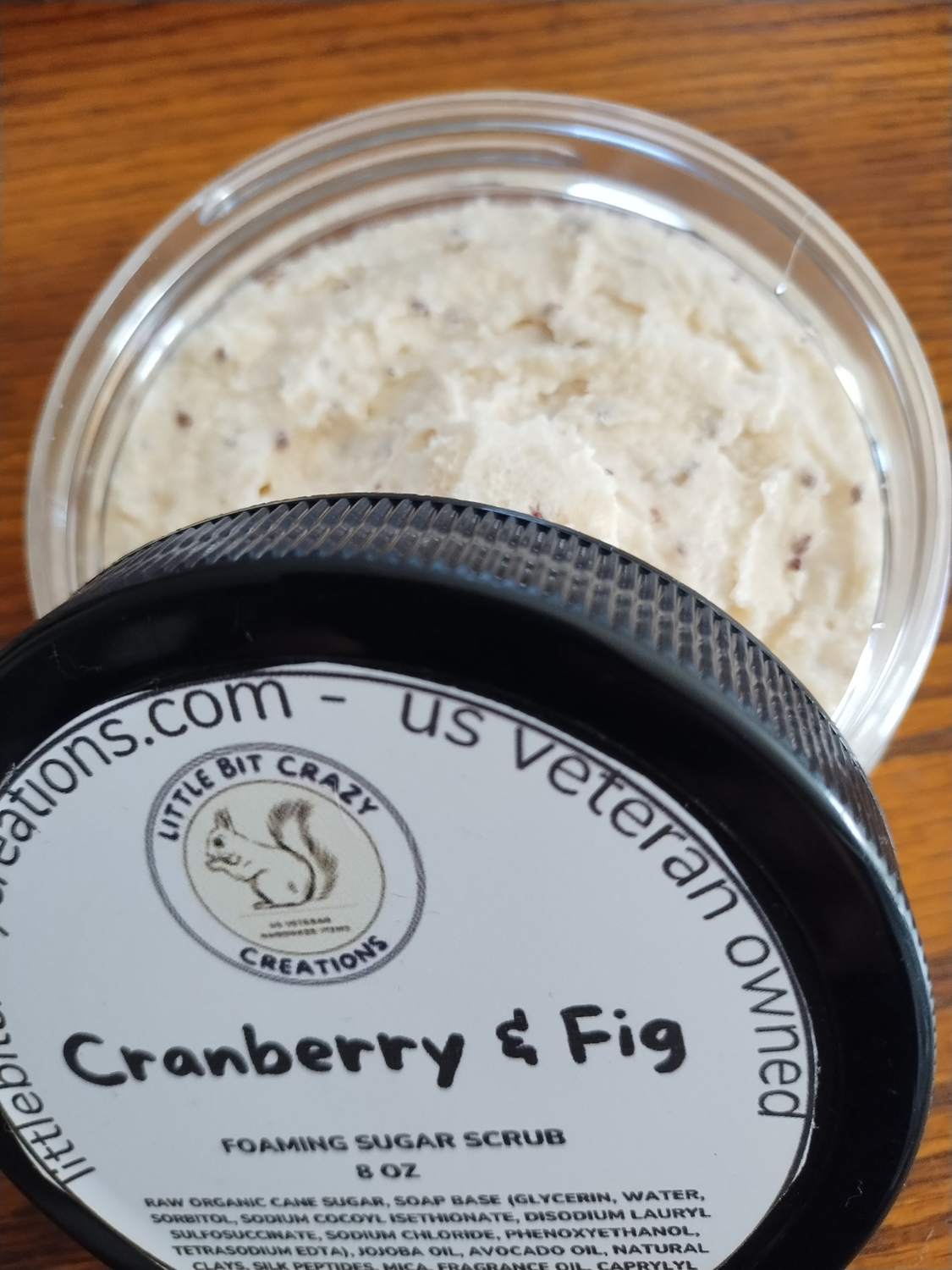 CRANBERRY &amp; FIG FOAMING SUGAR SCRUB