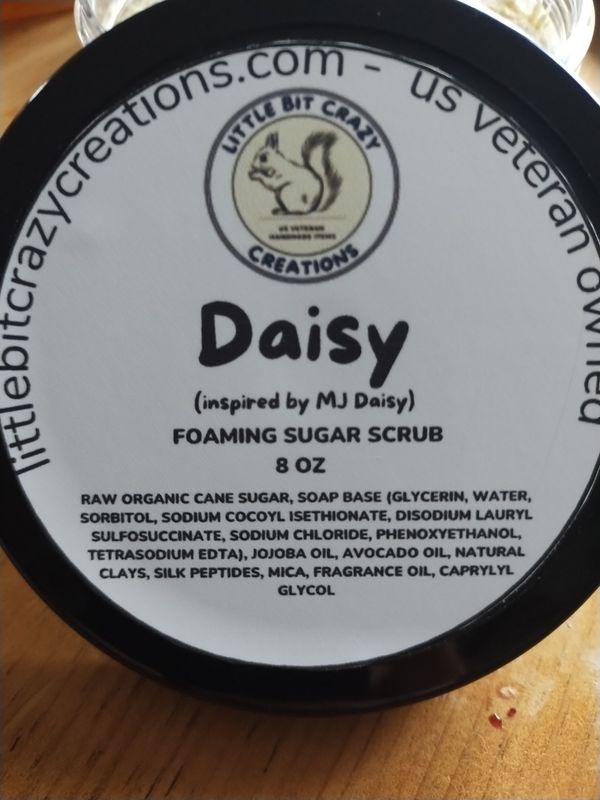 8oz Daisy Foaming Sugar Scrub