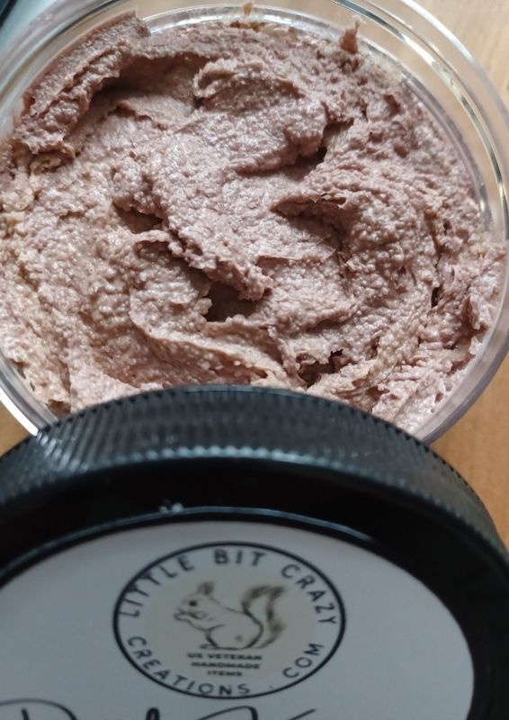 8oz DARK KISSES FOAMING SUGAR SCRUB