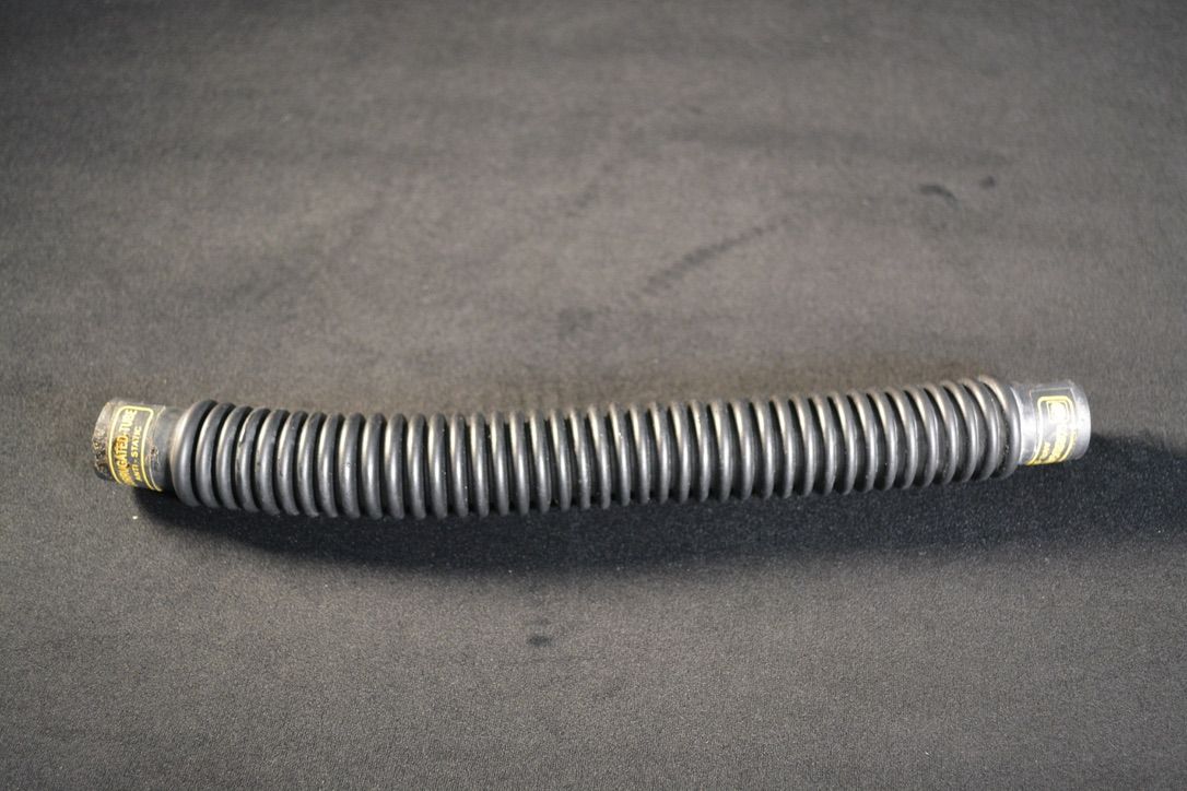 Rubber Anaesthesia Hose - 0.3 Meter