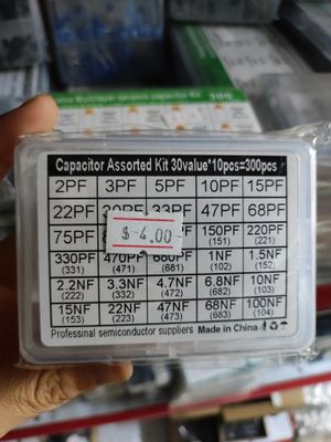 Capacitor box