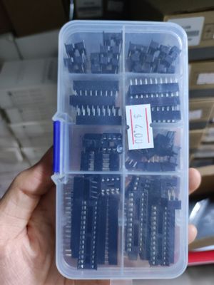 IC socket box