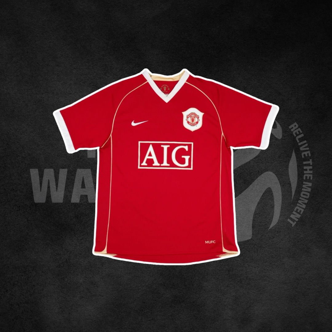 Manchester United 2006/07 Home Retro Kit