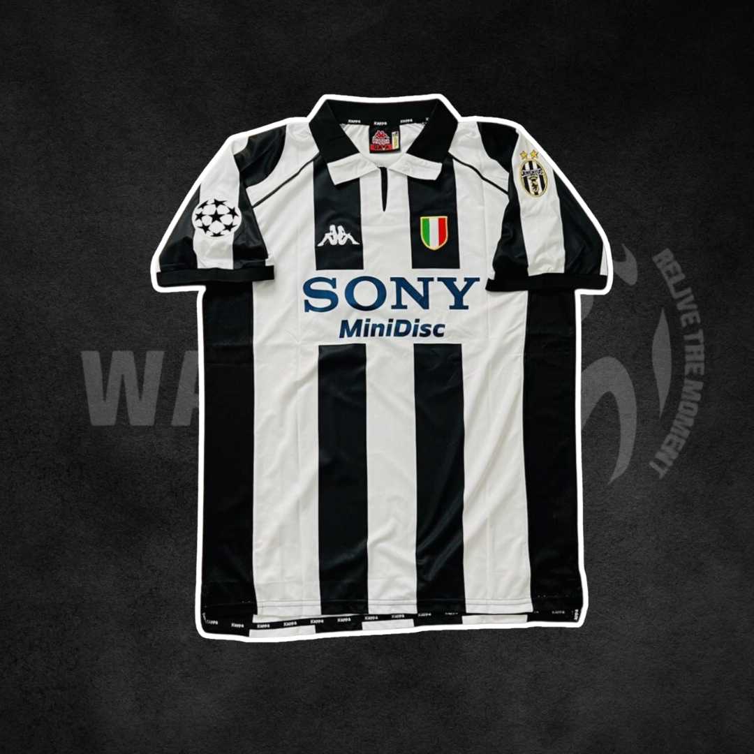 Juventus 1997/99 Home Retro Kit