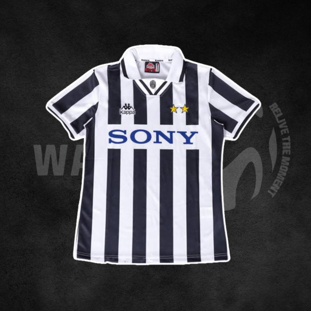 Juventus 1996/97 Home Retro Kit