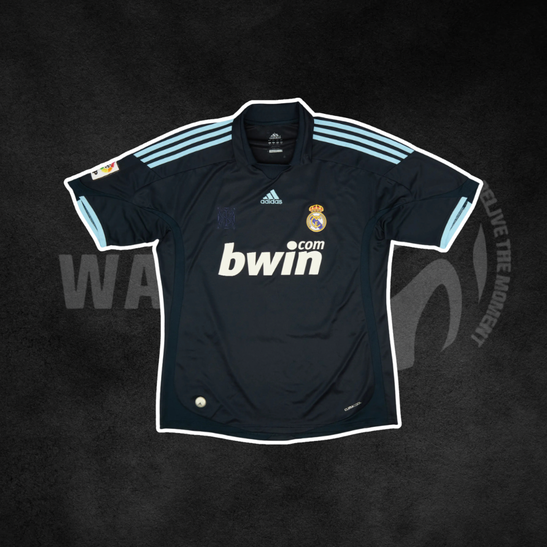 Real Madrid 2009/10 Away Retro Kit