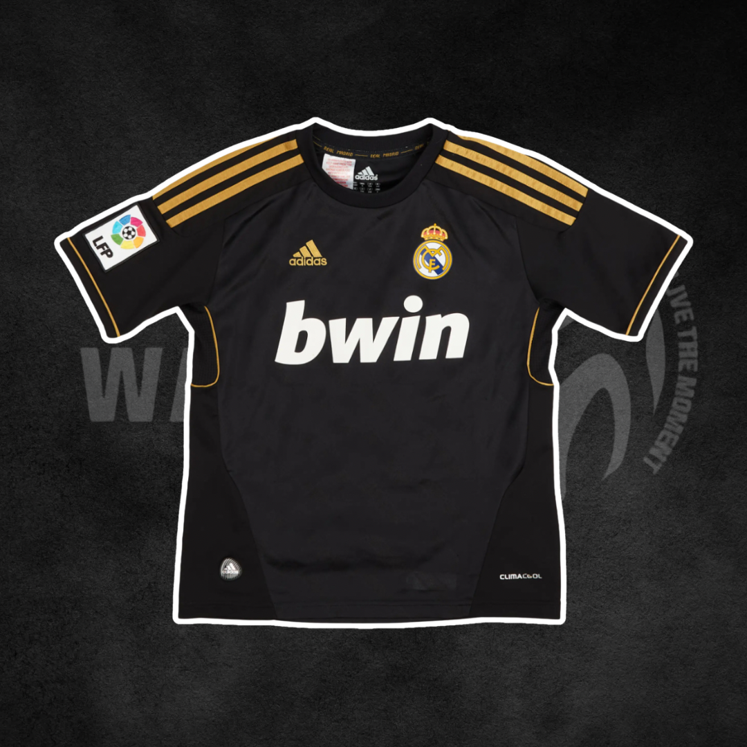 Real Madrid 2011/12 Away Retro Kit