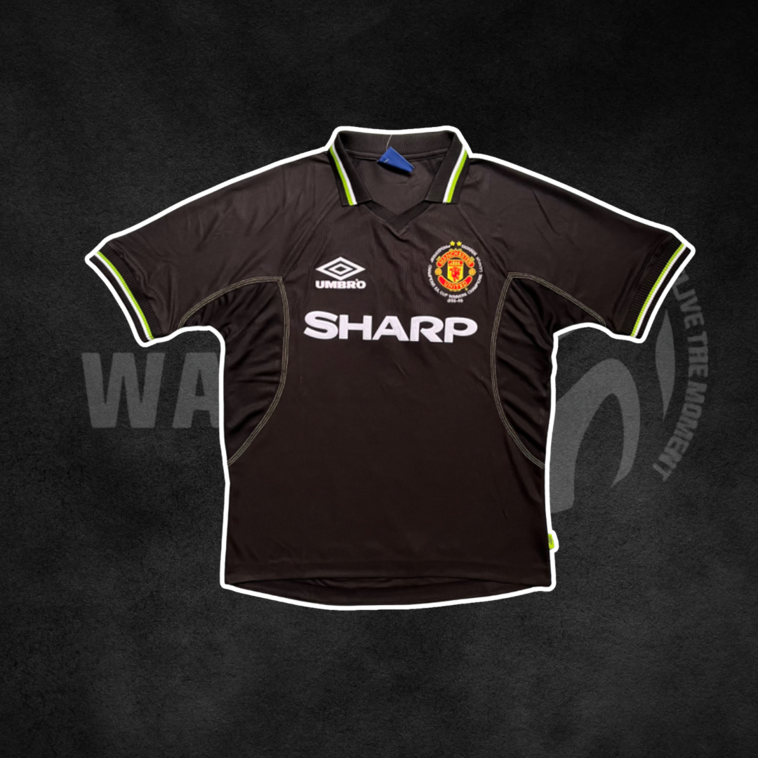 Manchester United 1998/99 Third Retro Kit