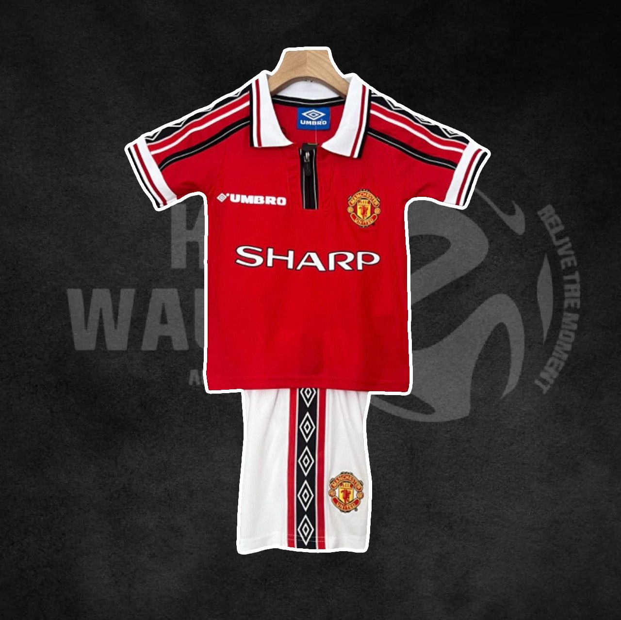 Manchester United 1998/99 Home Retro Kids Kit