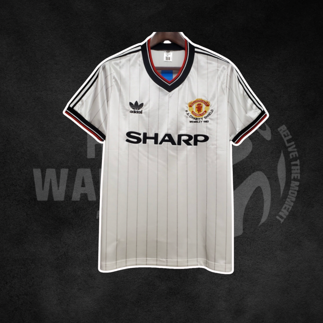 Manchester United 1983/84 Away Retro Kit
