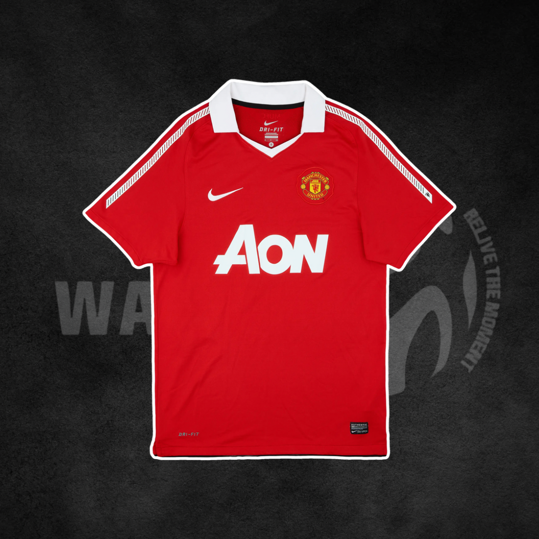 Manchester United 2011/12 Home Retro Kit