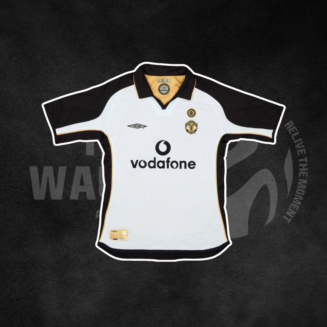 Manchester United 2001/02 Away Reversible Retro Kit