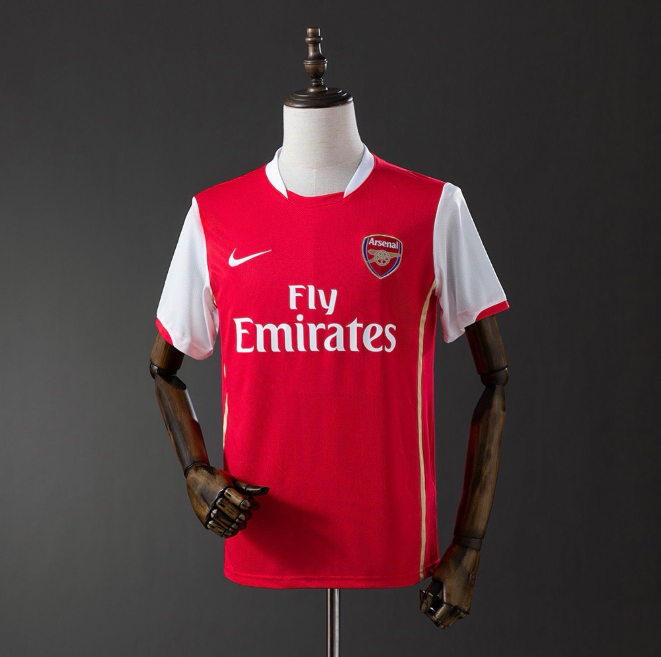 Arsenal FC 2006/08 Home Retro Kit