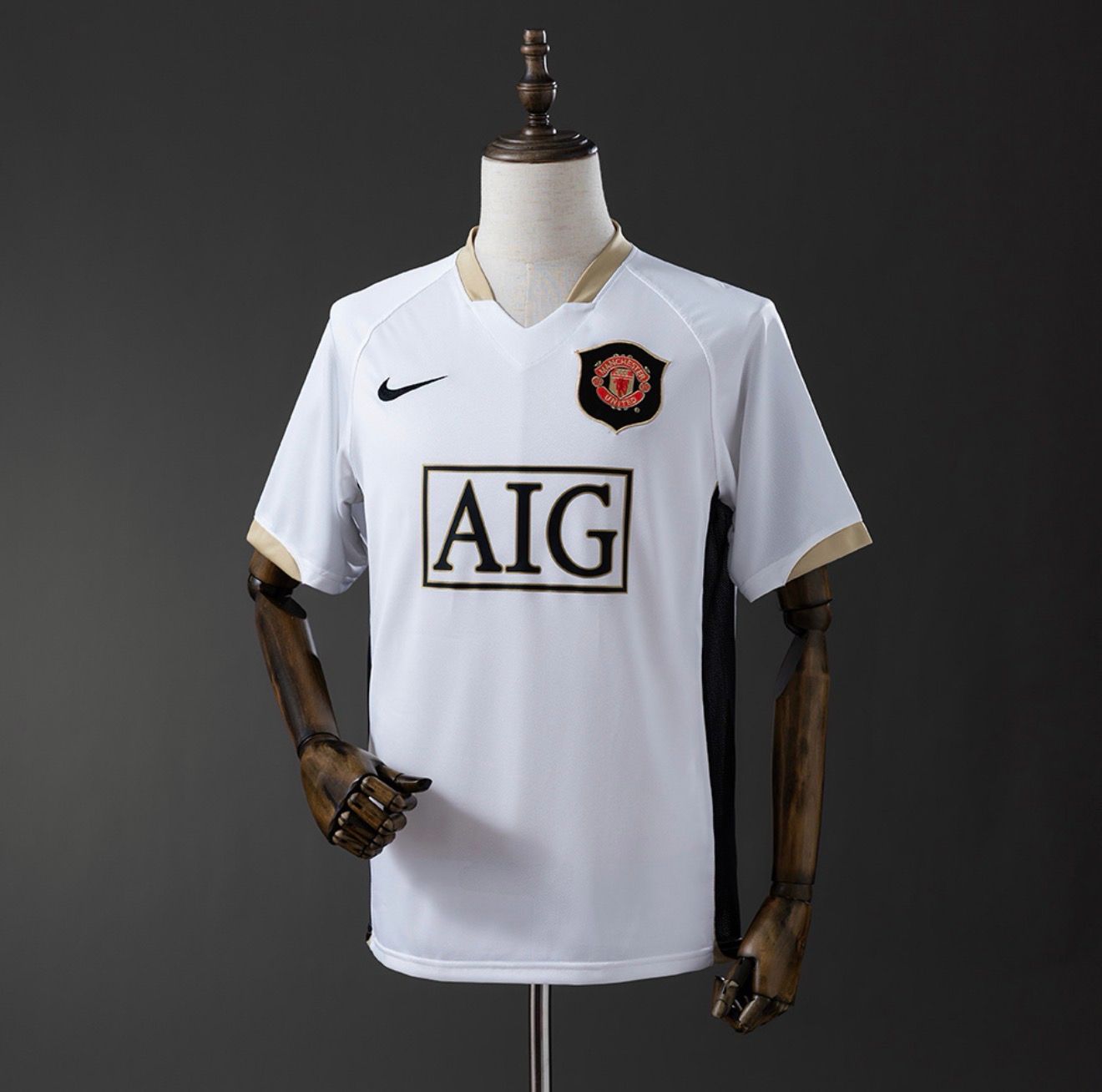 Manchester United 2006/07 Away Retro Kit