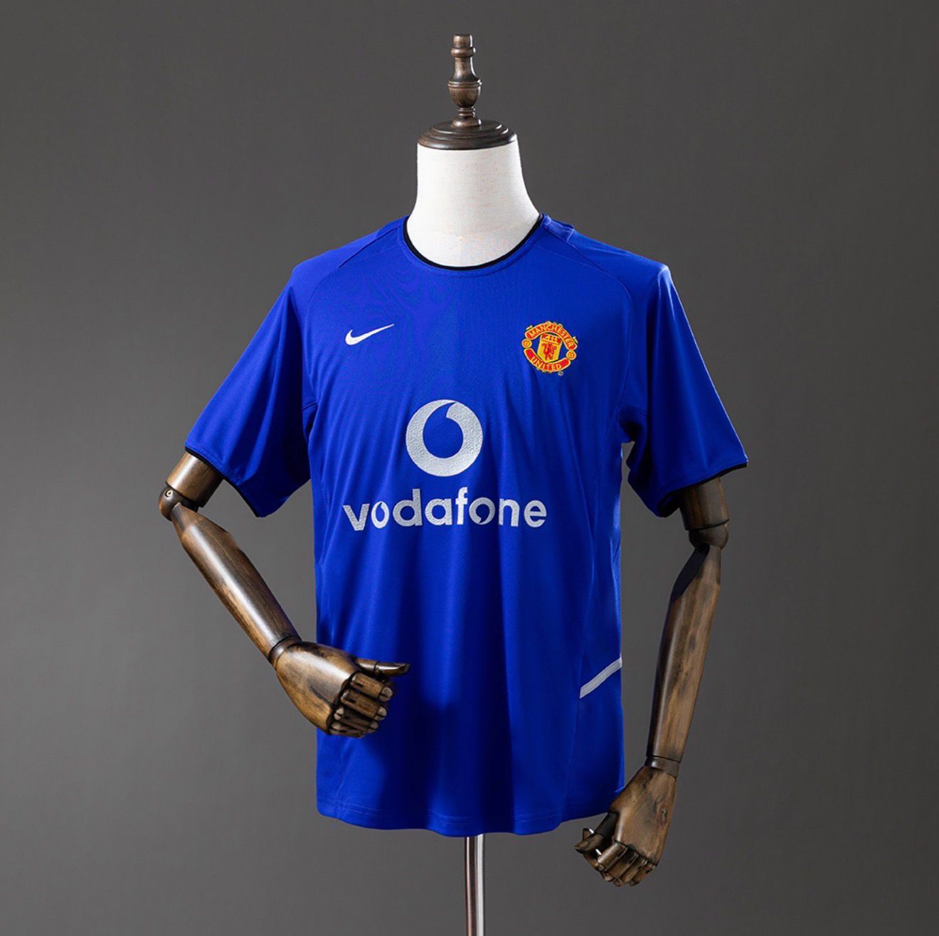 Manchester United 2002/04 Away Retro Kit