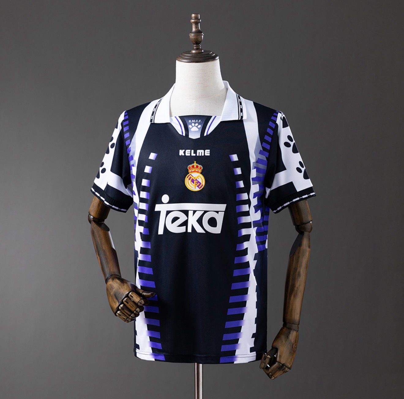 Real Madrid 1997/98 Third Retro Kit