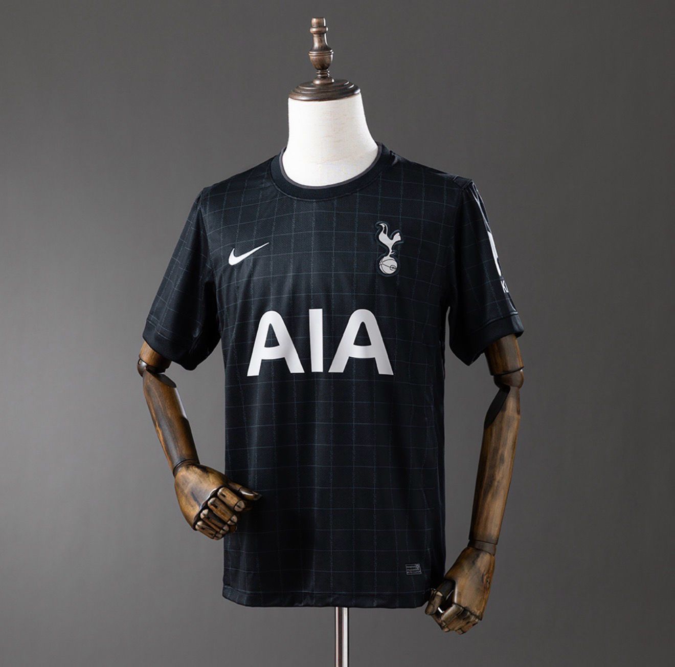 Tottenham Hotspur 2025/26 Away Kit