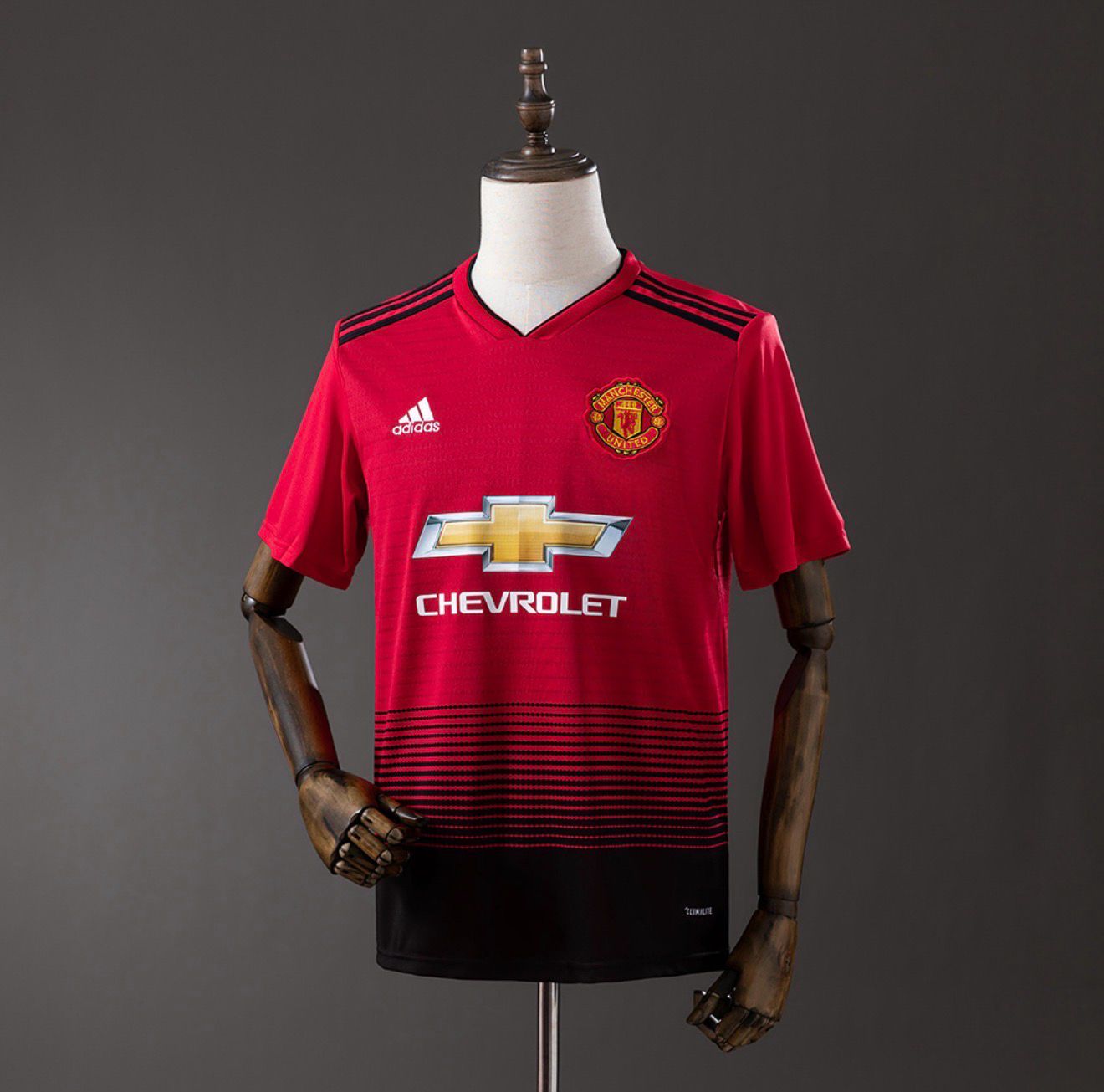 Manchester United 2018/19 Home Retro Kit