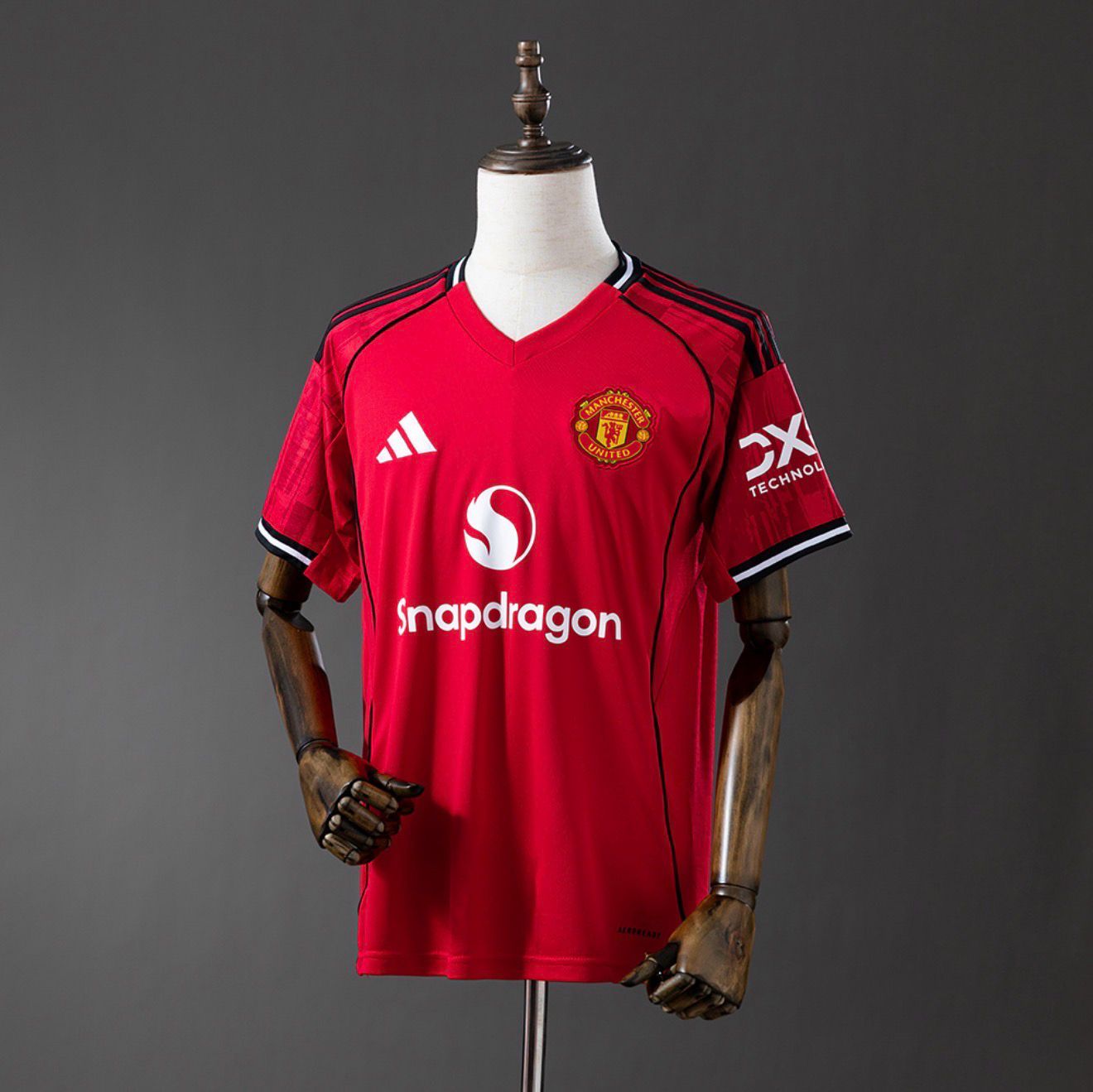 Manchester United 2025/26 Home Kit