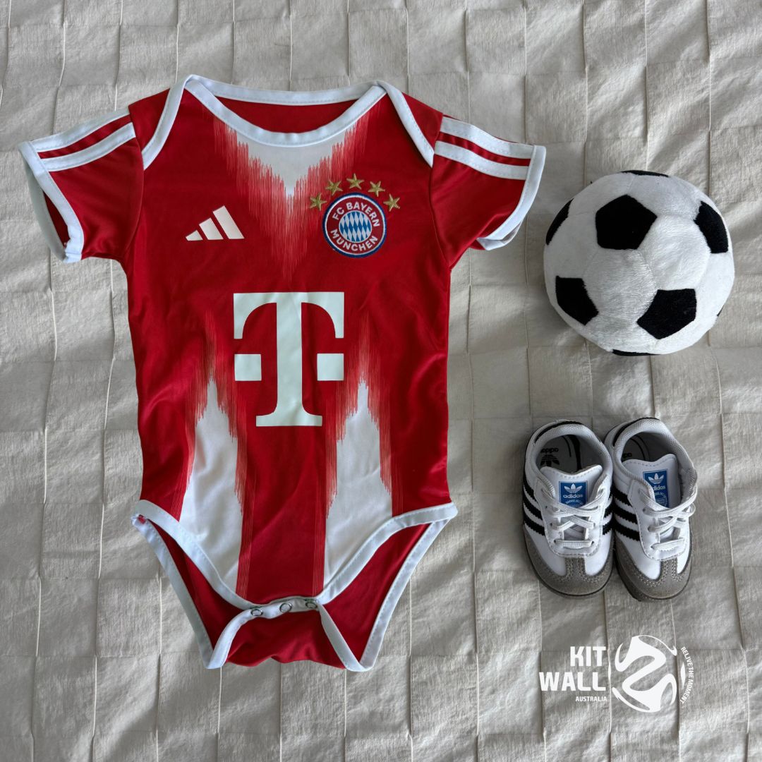 Bayern Munich 2025/26 Infant Kit