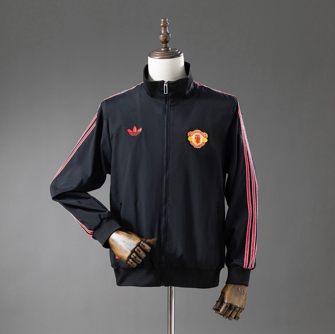 Manchester United 2025/26 Originals Windbreaker
