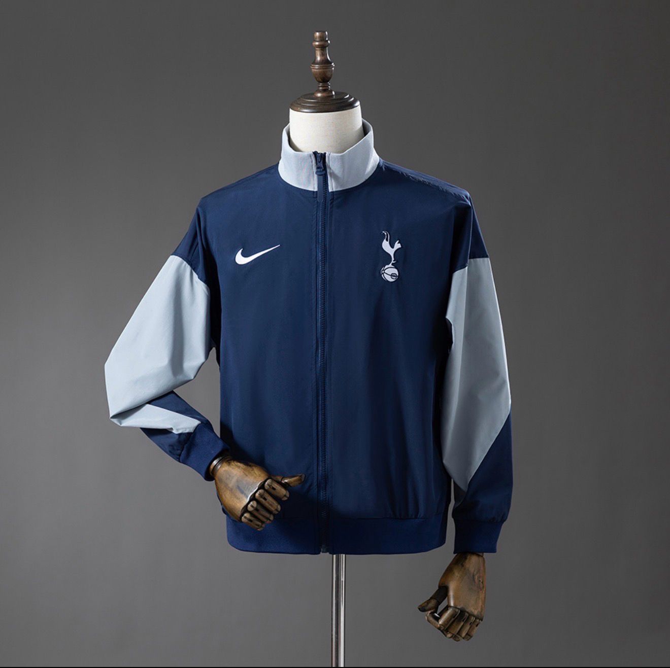 Tottenham Hotspur 2025/26 Windbreaker