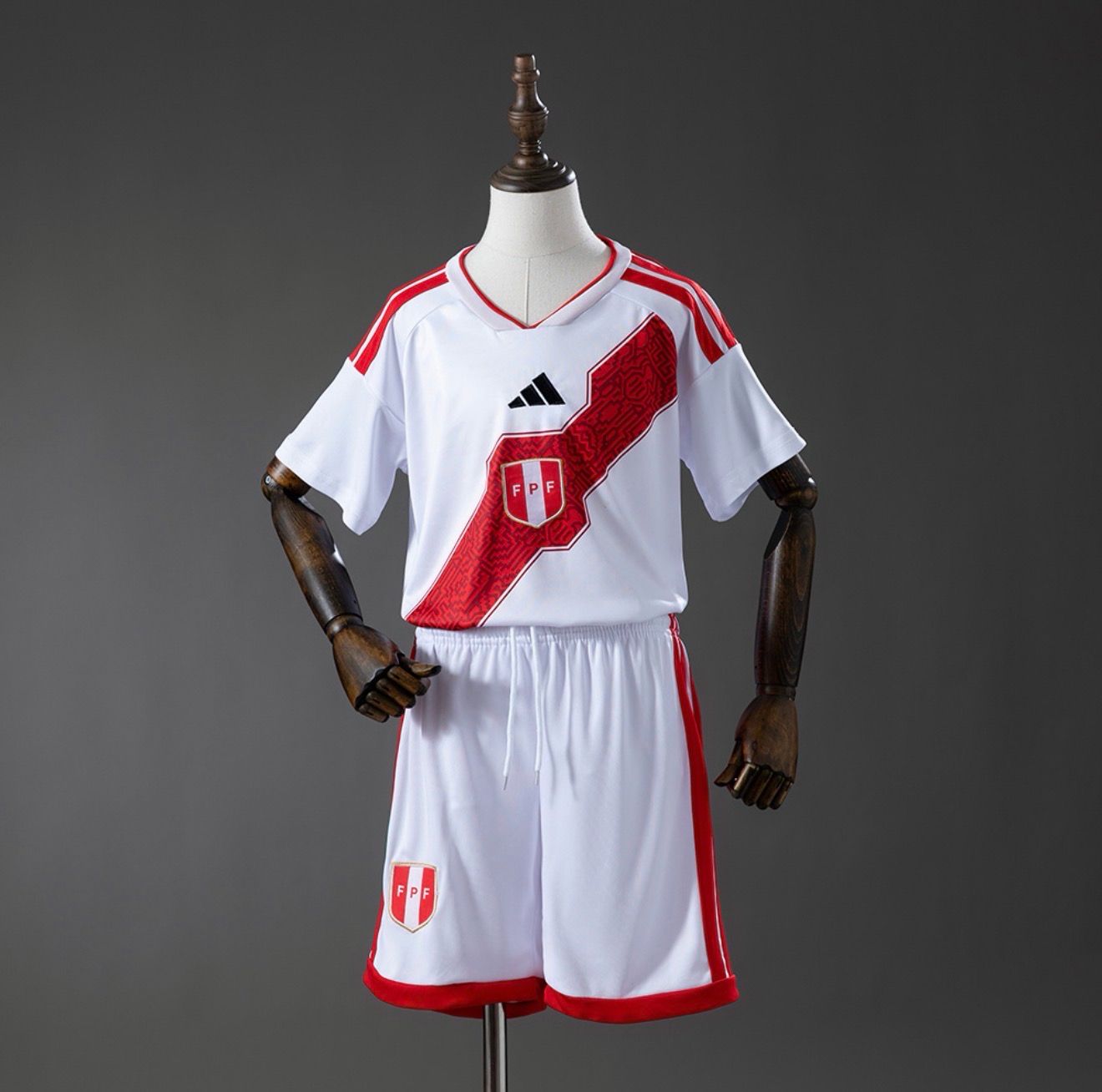 Peru World Cup 2026 Home Kids Kit