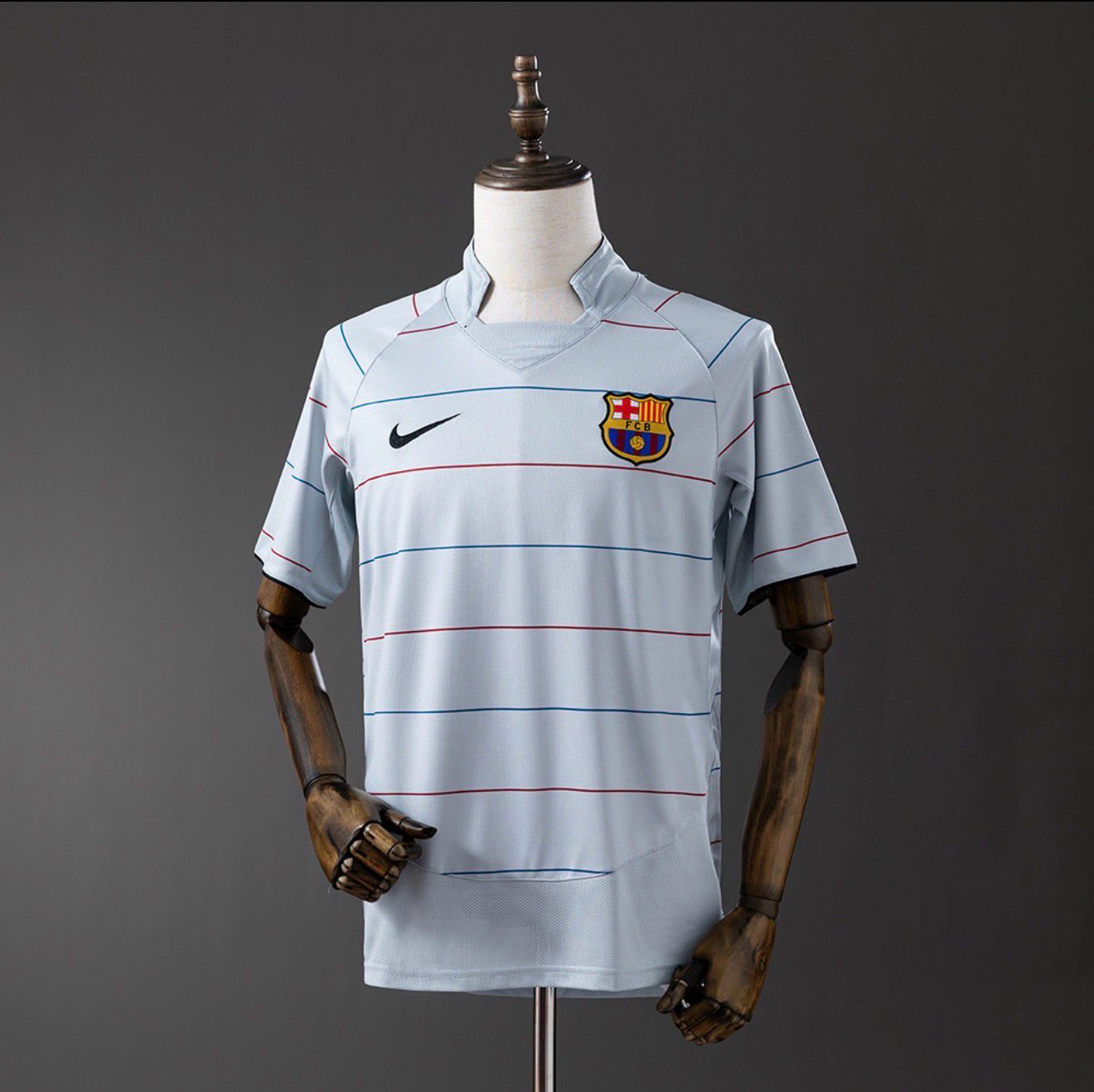 FC Barcelona 2003/04 Away Retro Kit