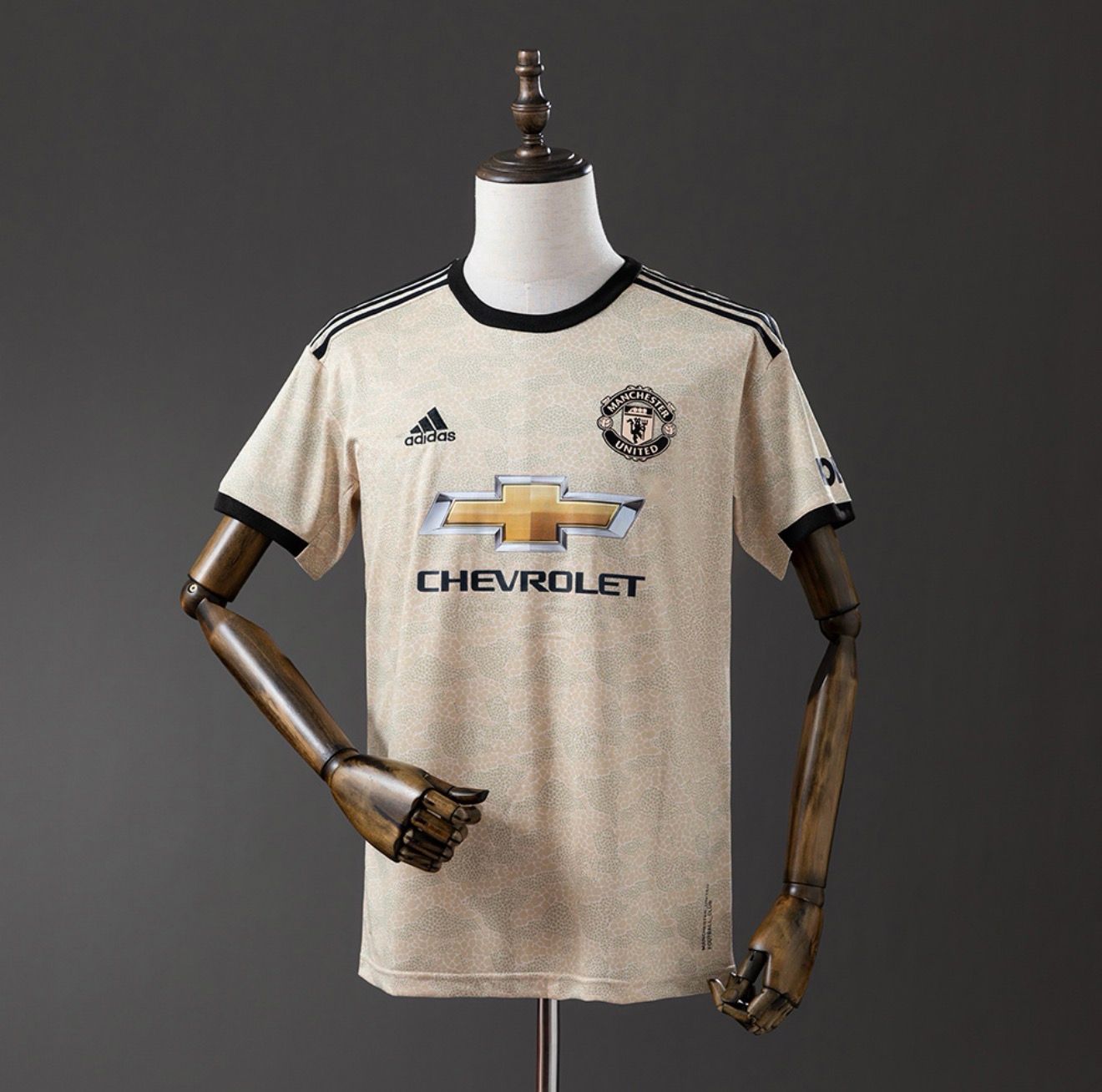 Manchester United 2019/20 Away Retro Kit