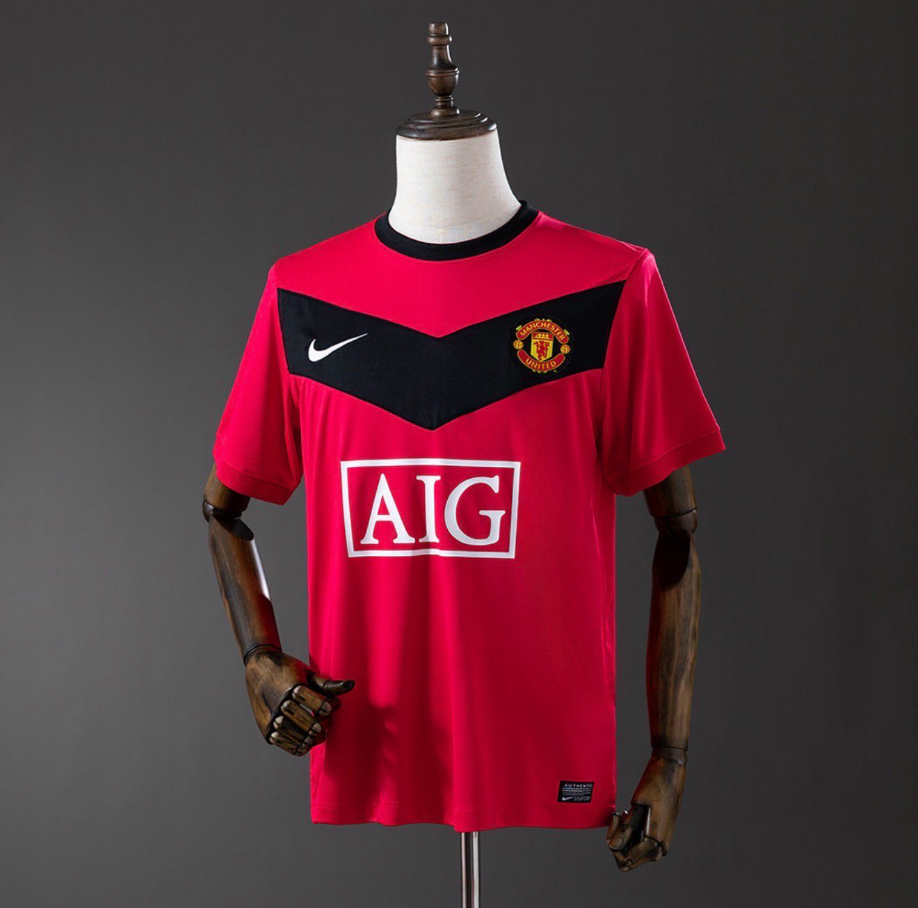 Manchester United 2009/10 Home Retro Kit