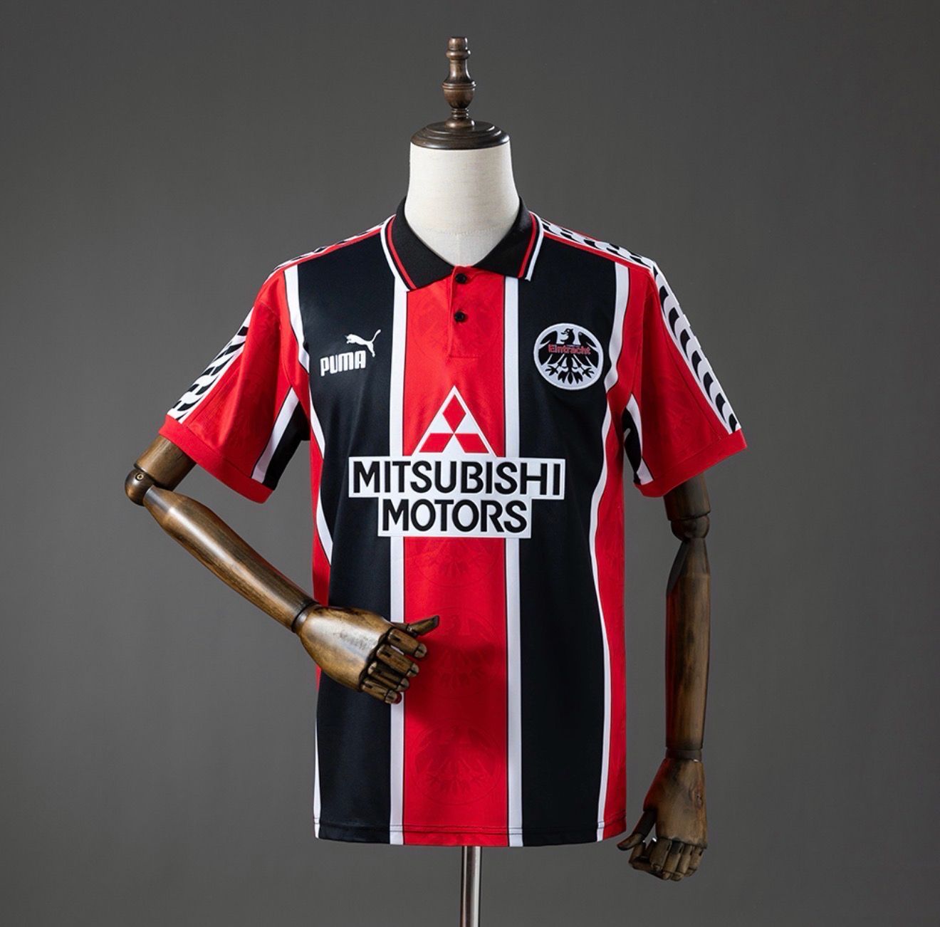 Eintracht Frankfurt 1996/97 Home Retro Kit
