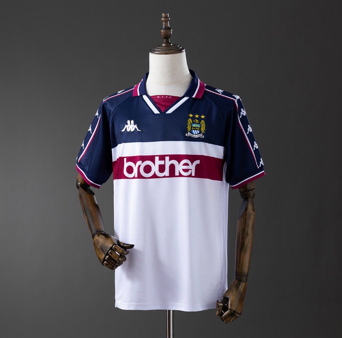 Manchester City 1997/98 Away Retro Kit