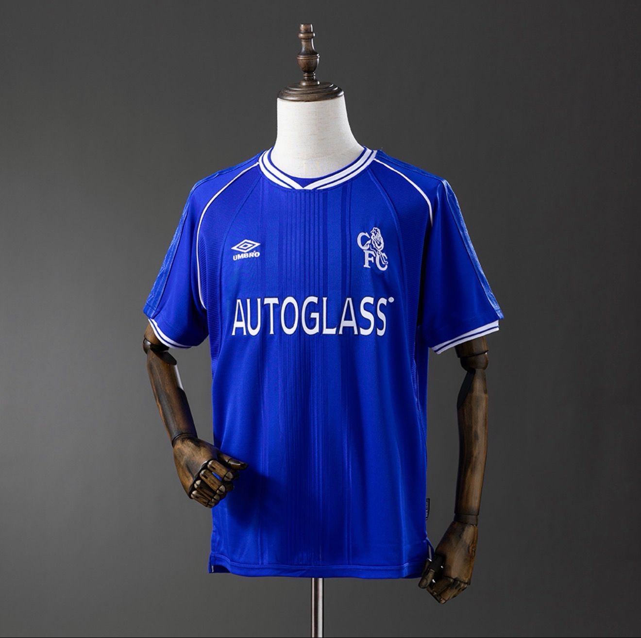 Chelsea FC 1999/01 Home Retro Kit