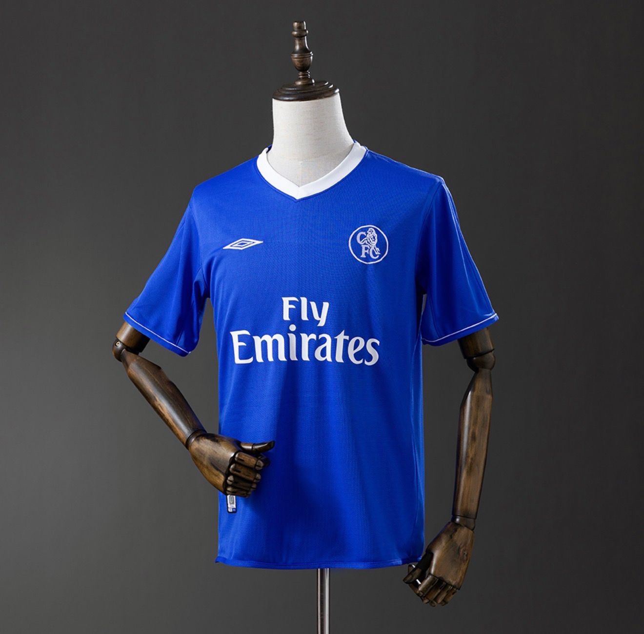 Chelsea FC 2003/05 Home Retro Kit