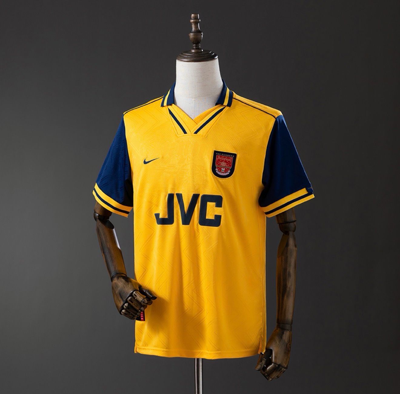 Arsenal FC 1996/97 Away Retro Kit