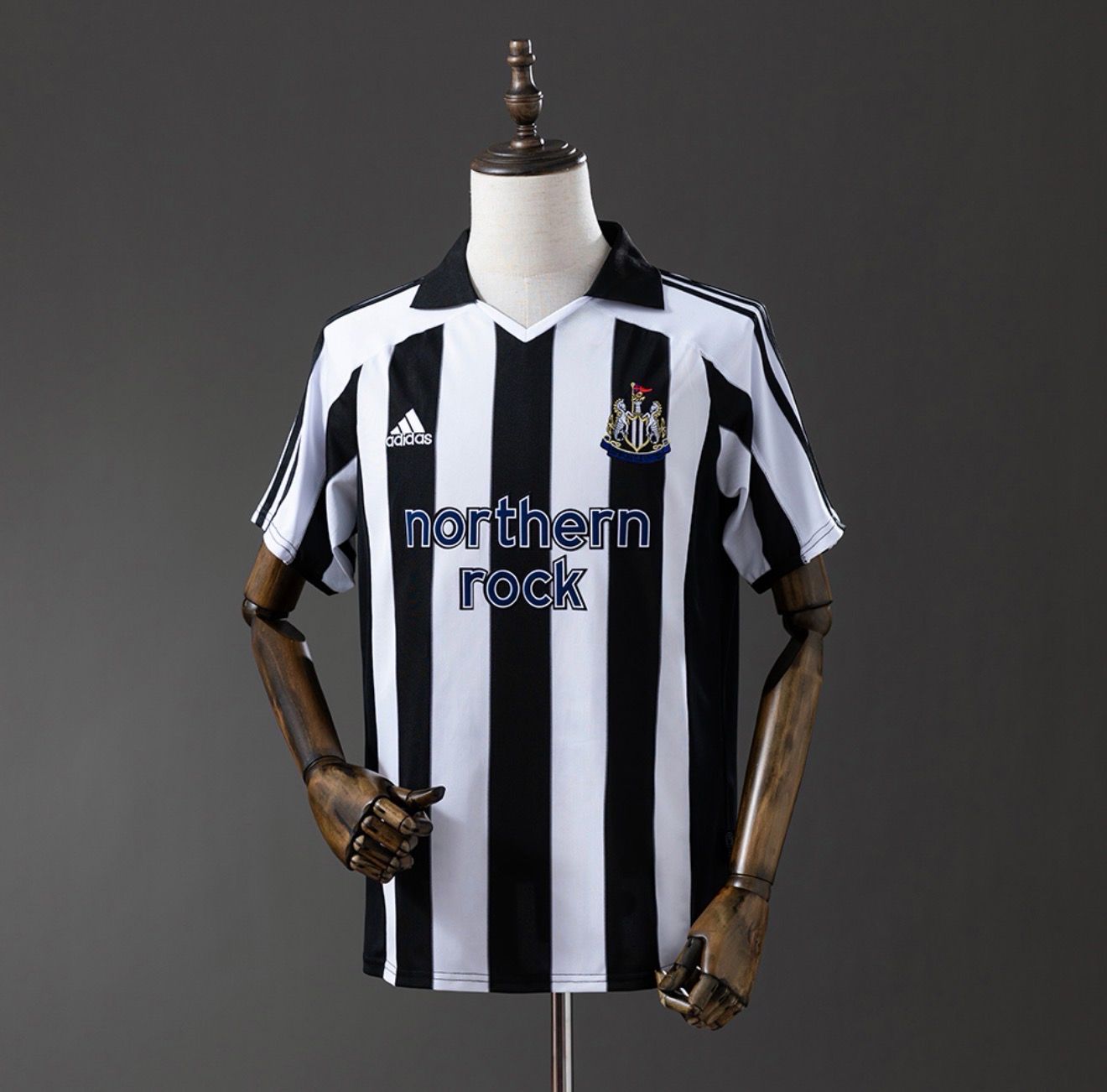 Newcastle United 2003/04 Home Retro Kit