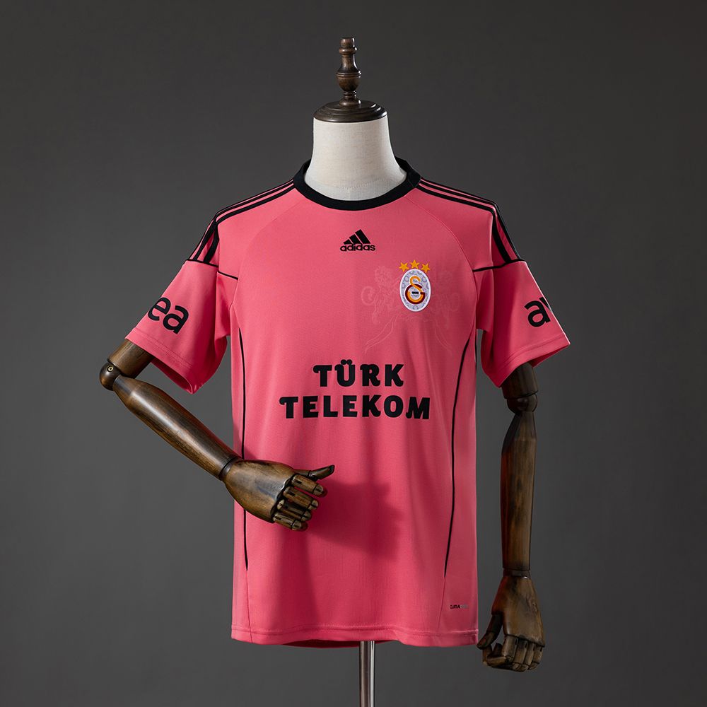 Galatasaray 2010/11 Third Retro Kit