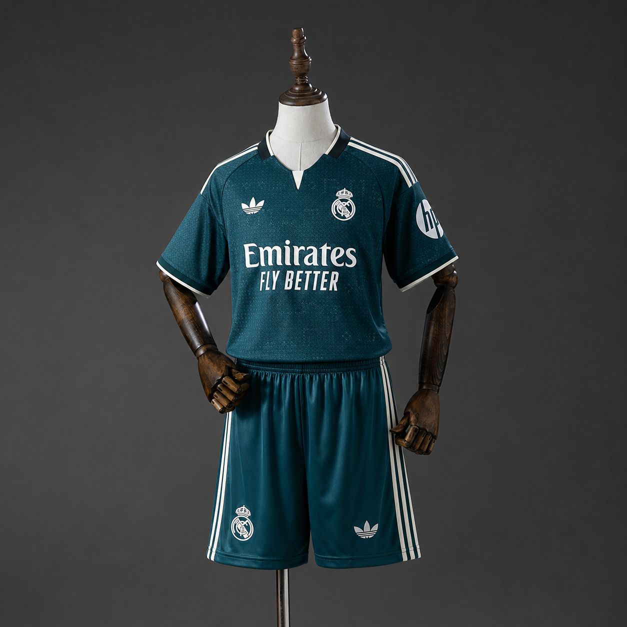 Real Madrid 2026/27 Away Kids Kit
